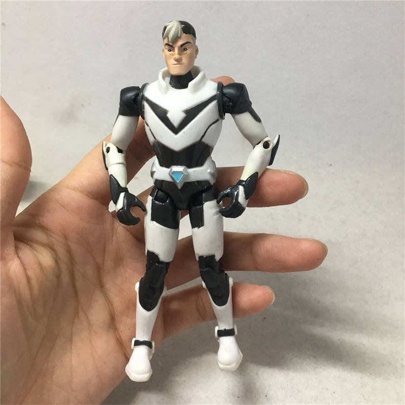 شكل حركة الوحش فولترون للأطفال - مراجعة Model Kit Voltron وسعره